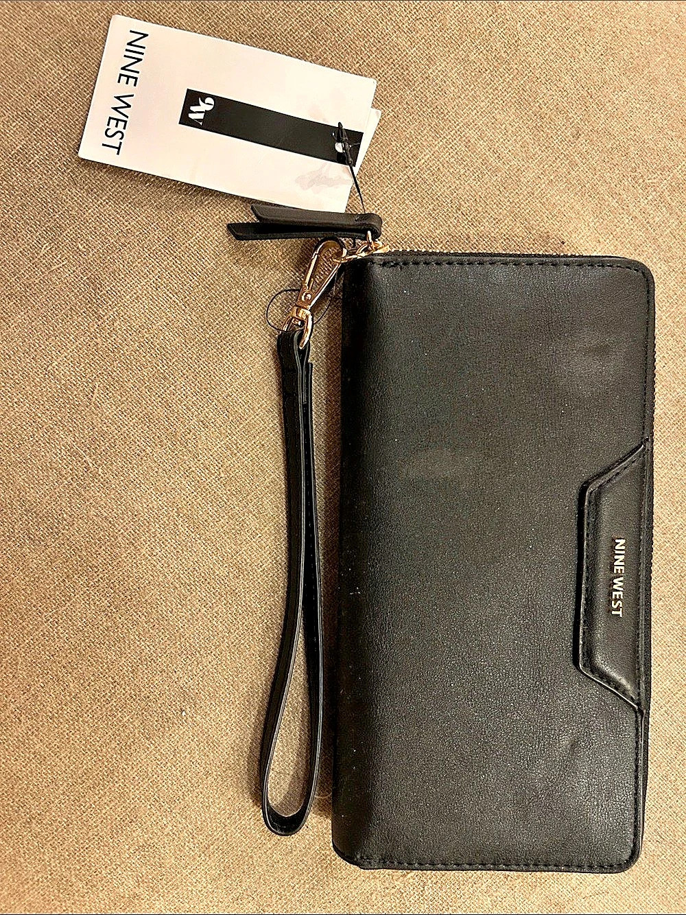 Nine West Zip Wristlet Wallet in Black